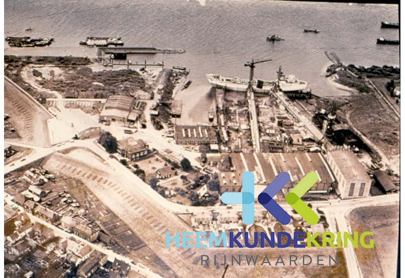 Luchtfoto Werf F00001622